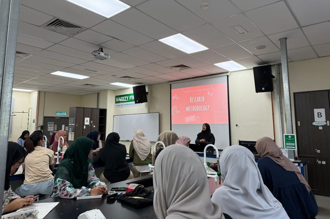 Taklimat Penulisan Kertas Cadangan Siri 3: Mantapkan Kefahaman Pelajar DAU dalam Penulisan Metodologi dan Jangkaan Hasil