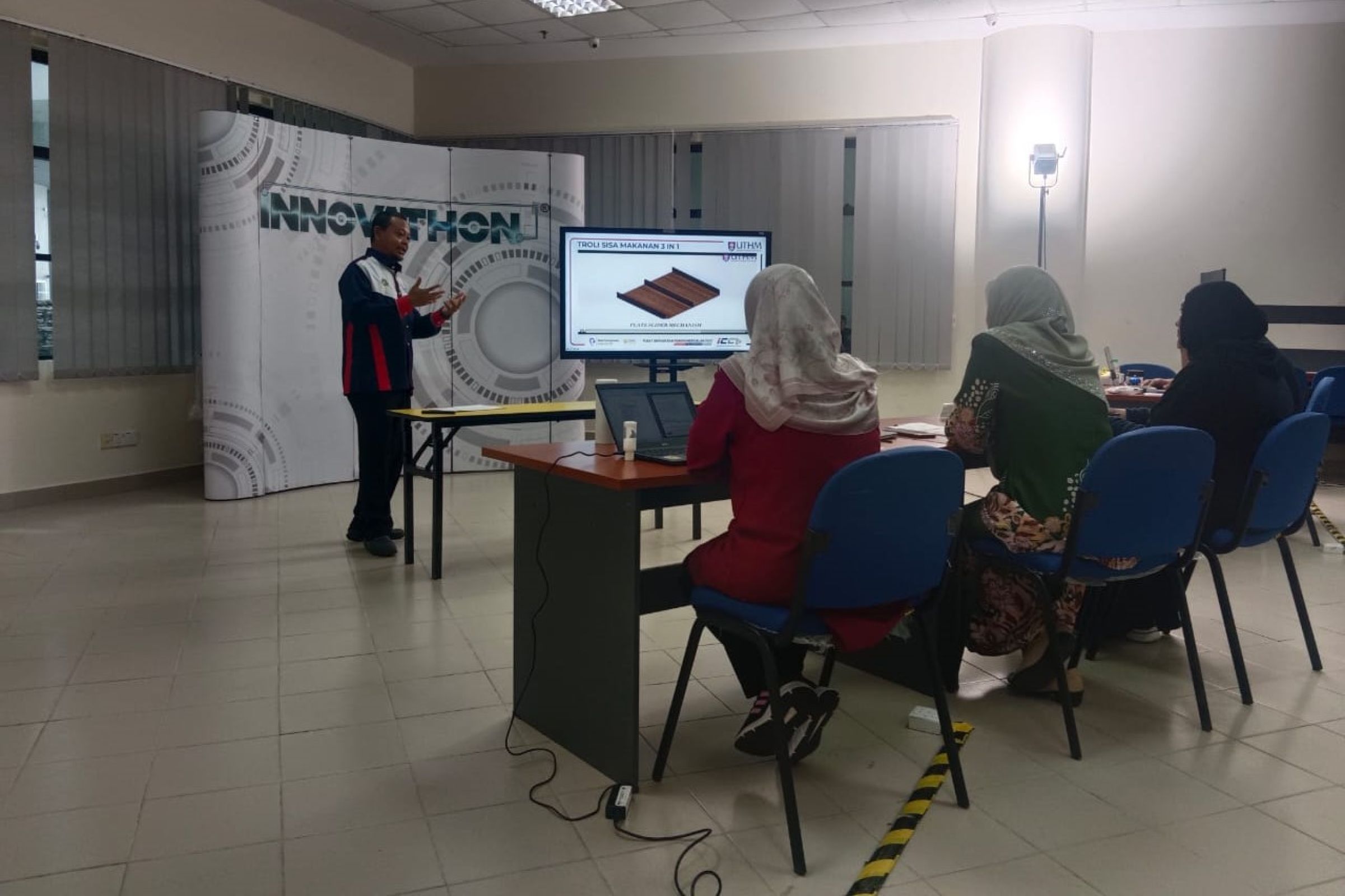 CeDS UTHM Raih Kejayaan Tiga Projek di Saringan Akhir Innovathon Musim Ketiga Zon Selatan