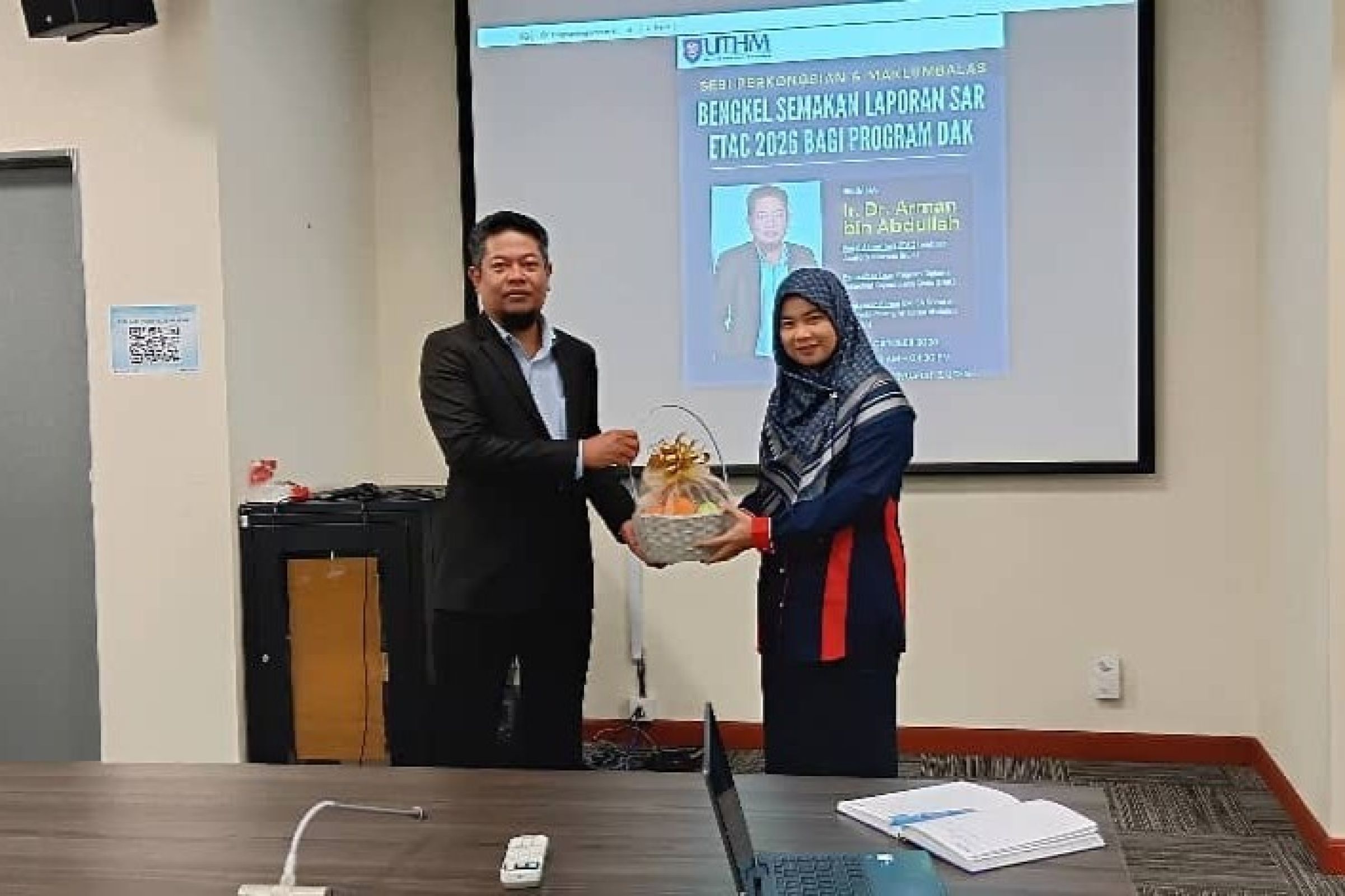 Program Bersama Pemeriksa Luar Perkukuh Kualiti Program Diploma Teknologi Kejuruteraan Kimia