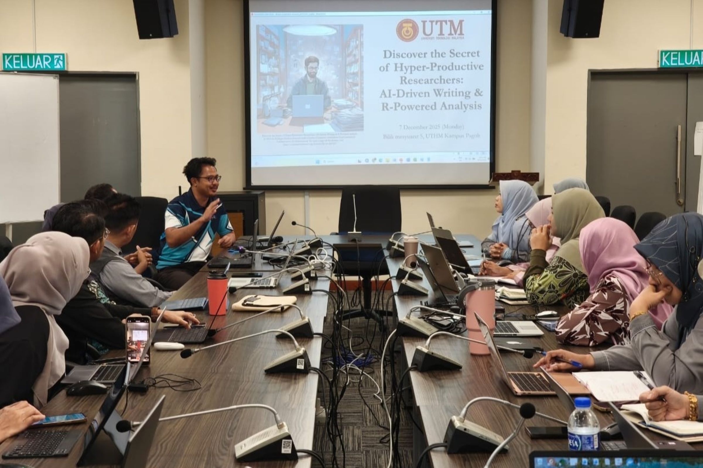 Bengkel AI dan R Tingkatkan Kualiti Penerbitan Akademik di UTHM Pagoh