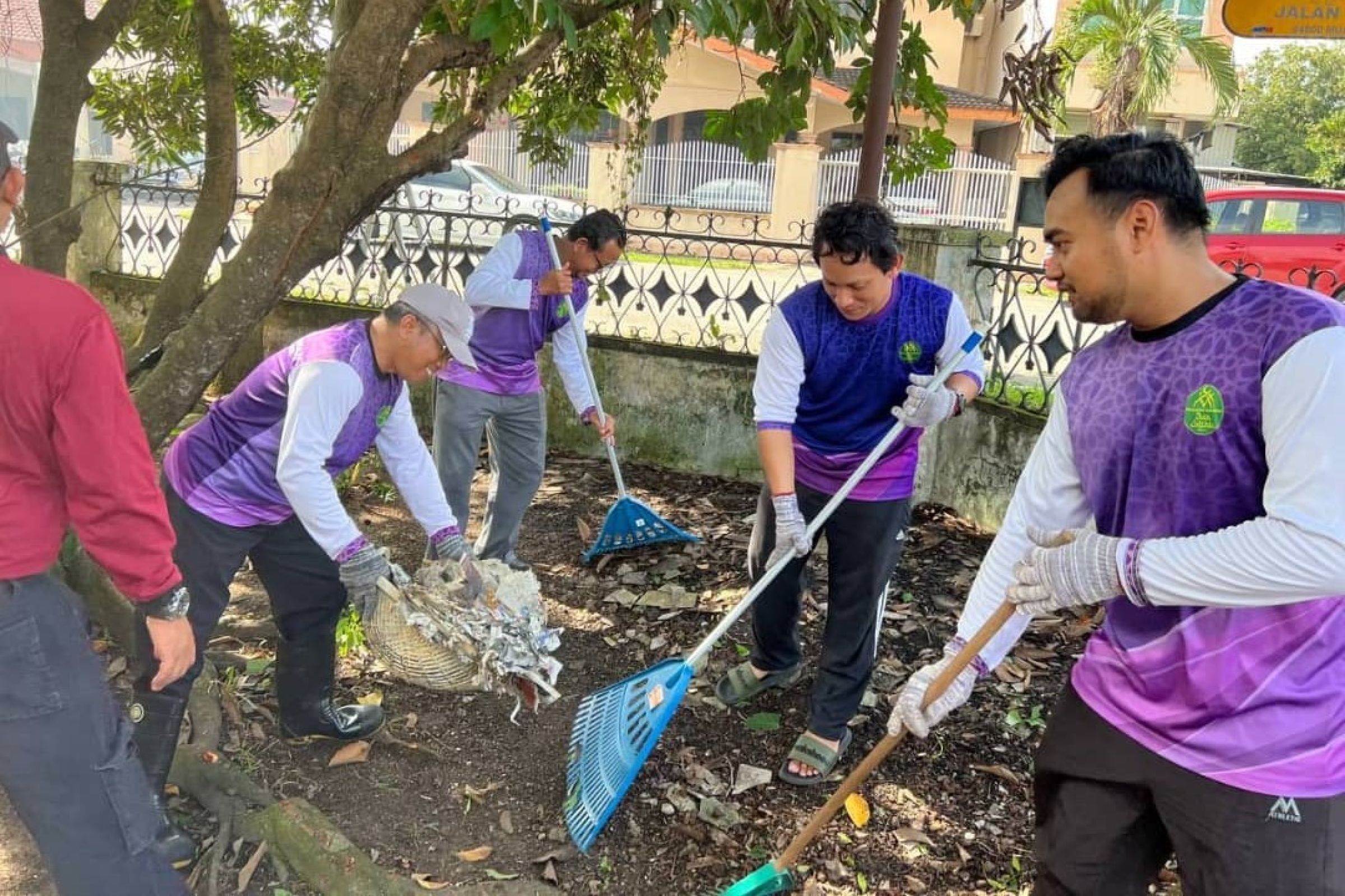 Gotong Royong Pembersihan Rumah Asnaf