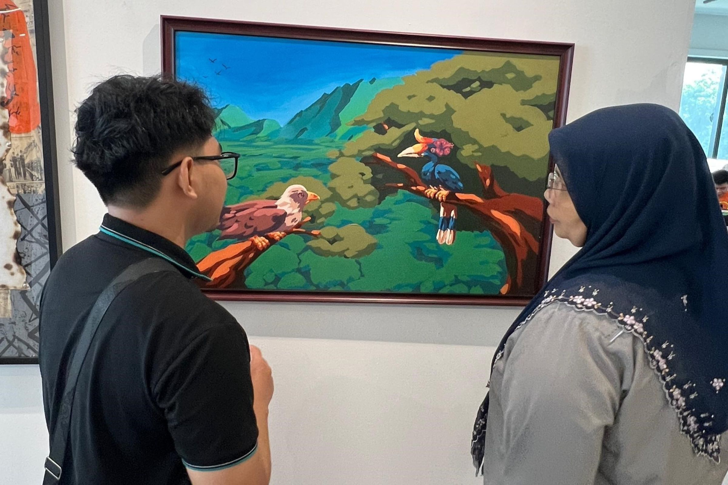 Pelajar Pusat Pengajian Diploma UTHM Serlahkan Bakat Seni Catan Dalam MR. DIY Art Competition 2025