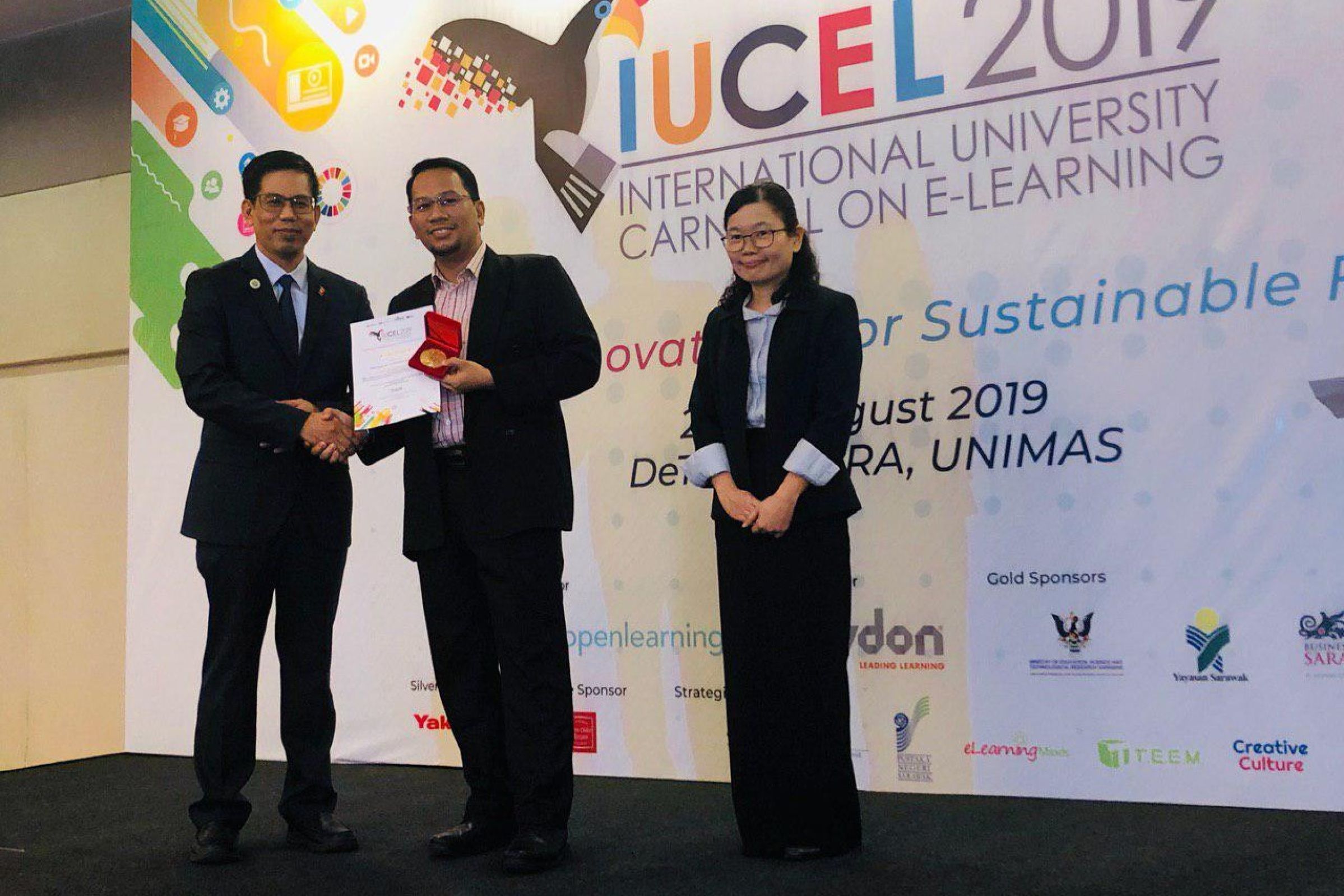 CeDS Menempa Nama di International University Carnival on E-Learning 2019